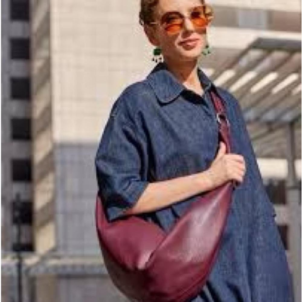 Carla Rockmore Sling Bag 2.0 in Burgundy